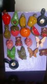 imãs de geladeira diversos
